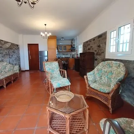 Semesterbostad Terra Batista House